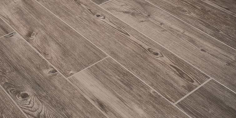 tipos de suelo para la reforma de un baño | Cubicup suelo para baños