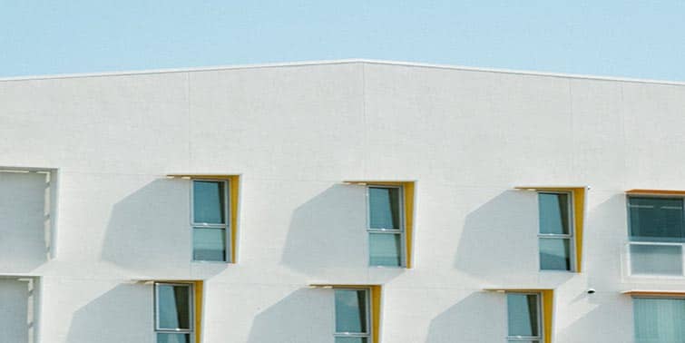 abrir una ventana en el patio comunitario | Cubicup abrir una ventana en el patio comunitario