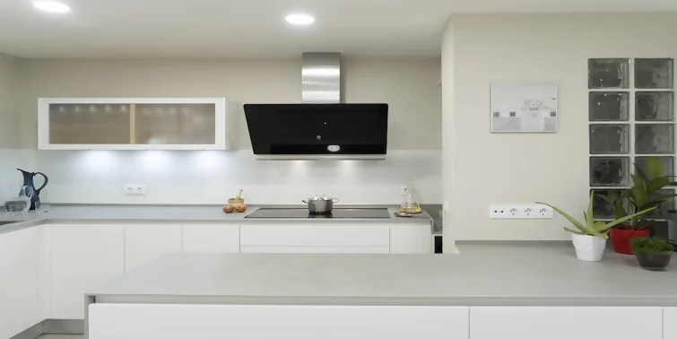 cocina blanca península