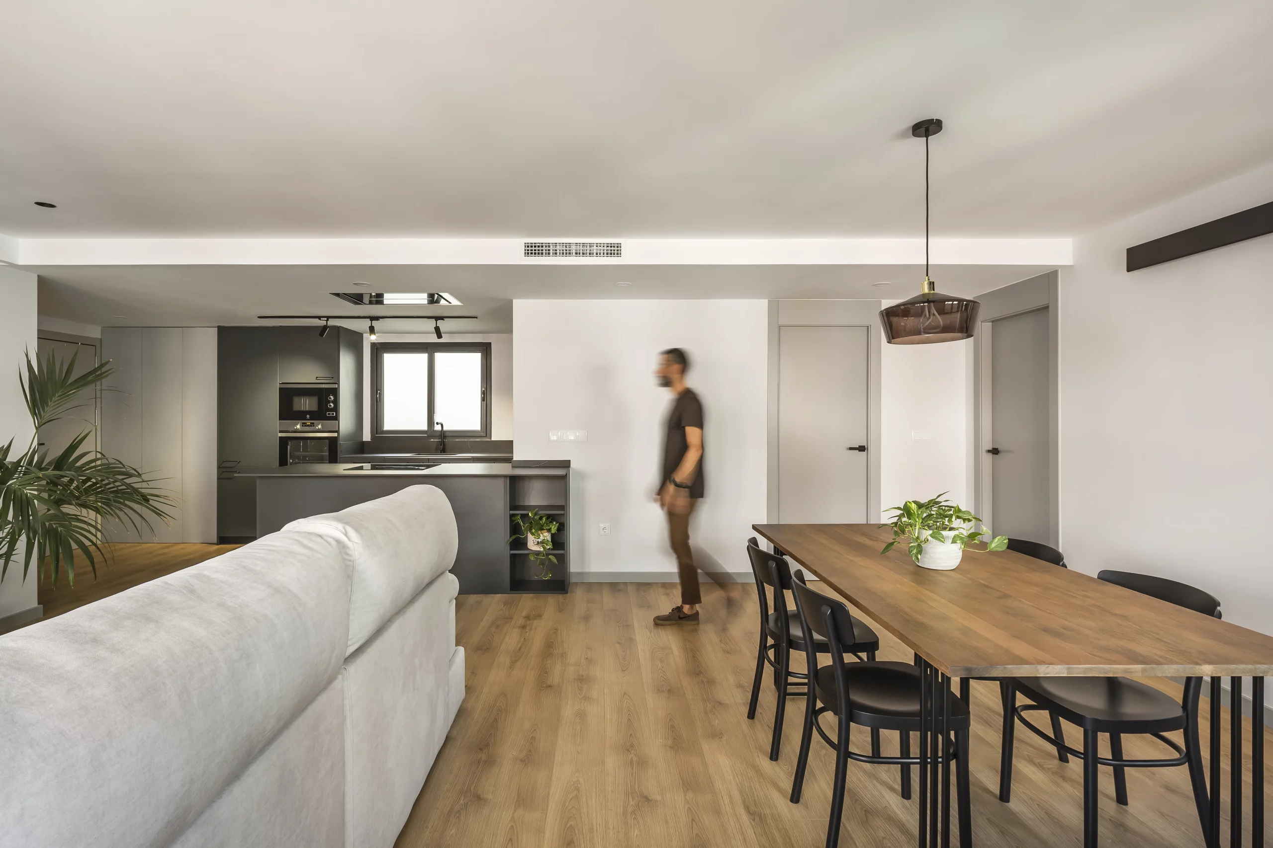 Reforma de vivienda estilo Industrial en Corts, Valencia