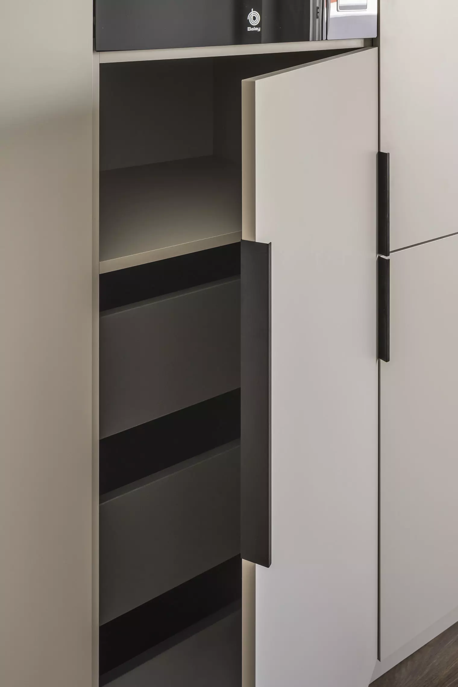 Reforma de vivienda estilo Moderno en Extramurs, Valencia