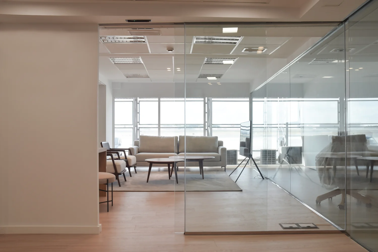 Reforma de oficinas en Aeropuerto de Valencia