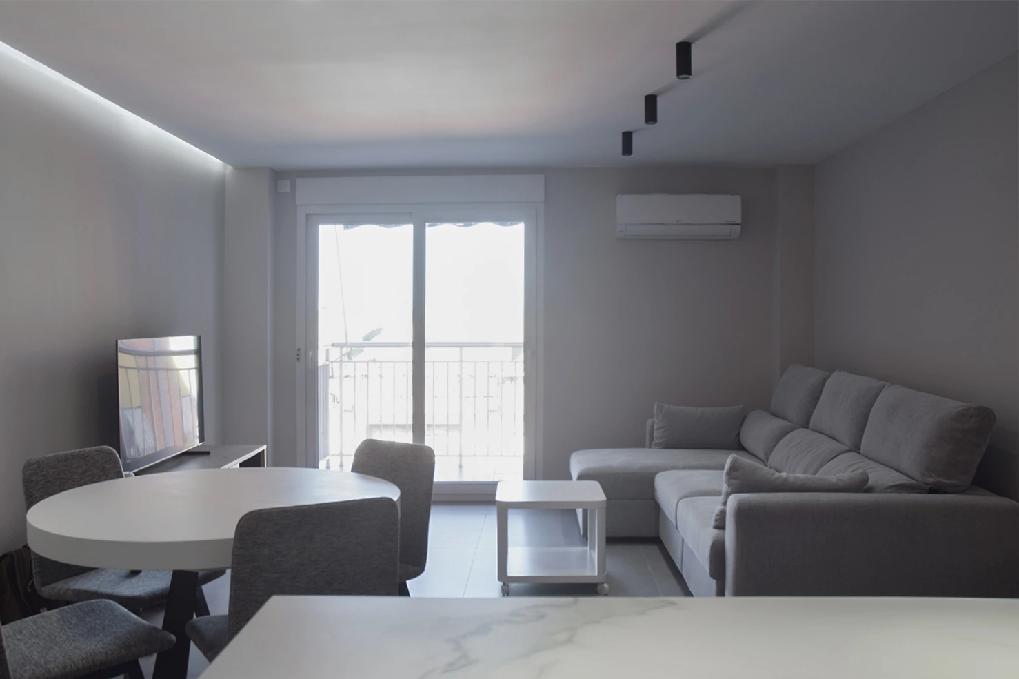 Reforma de piso estilo mediterráneo en Camins al Grau, Valencia