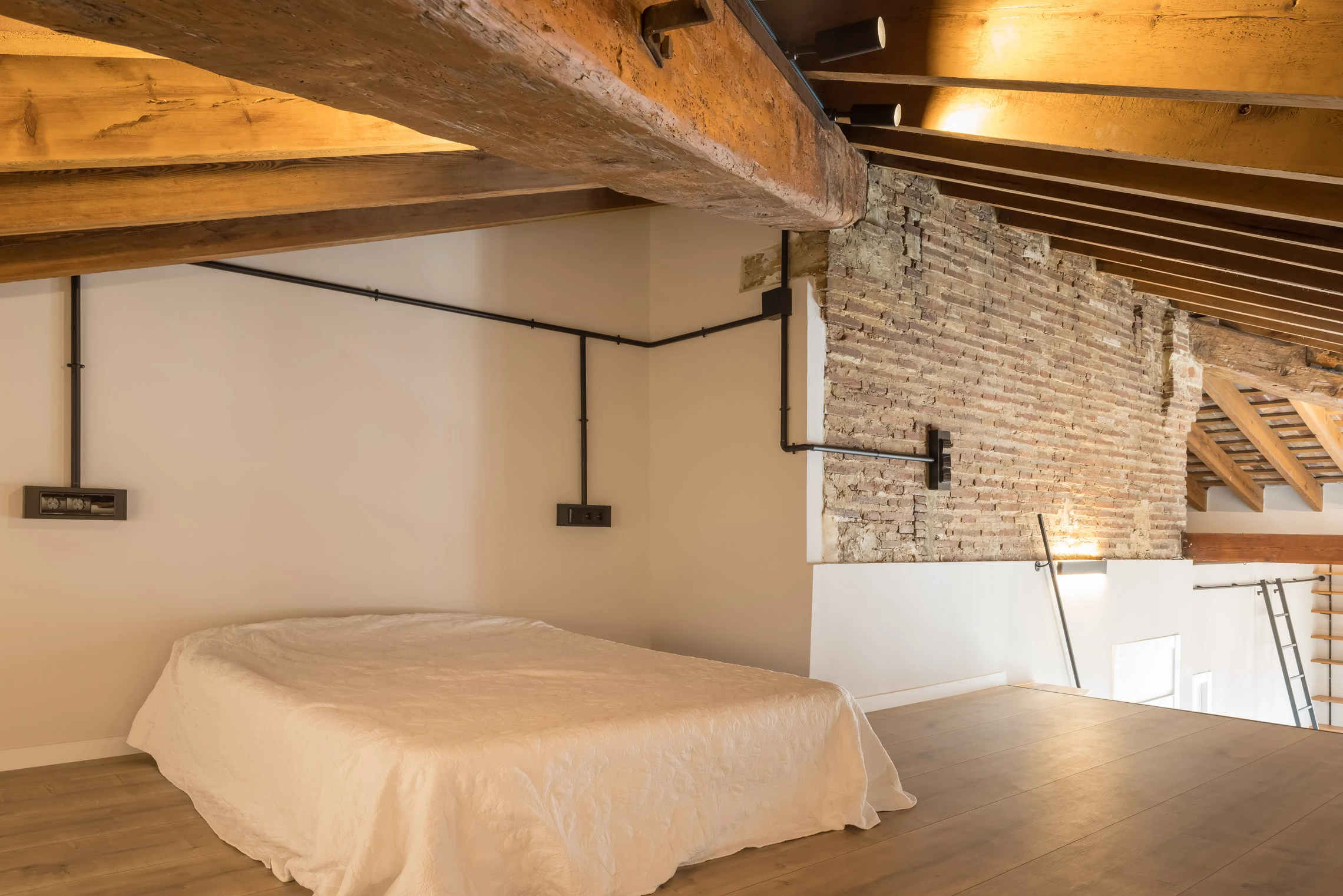 Reforma de piso estilo Industrial en Botànic, Valencia