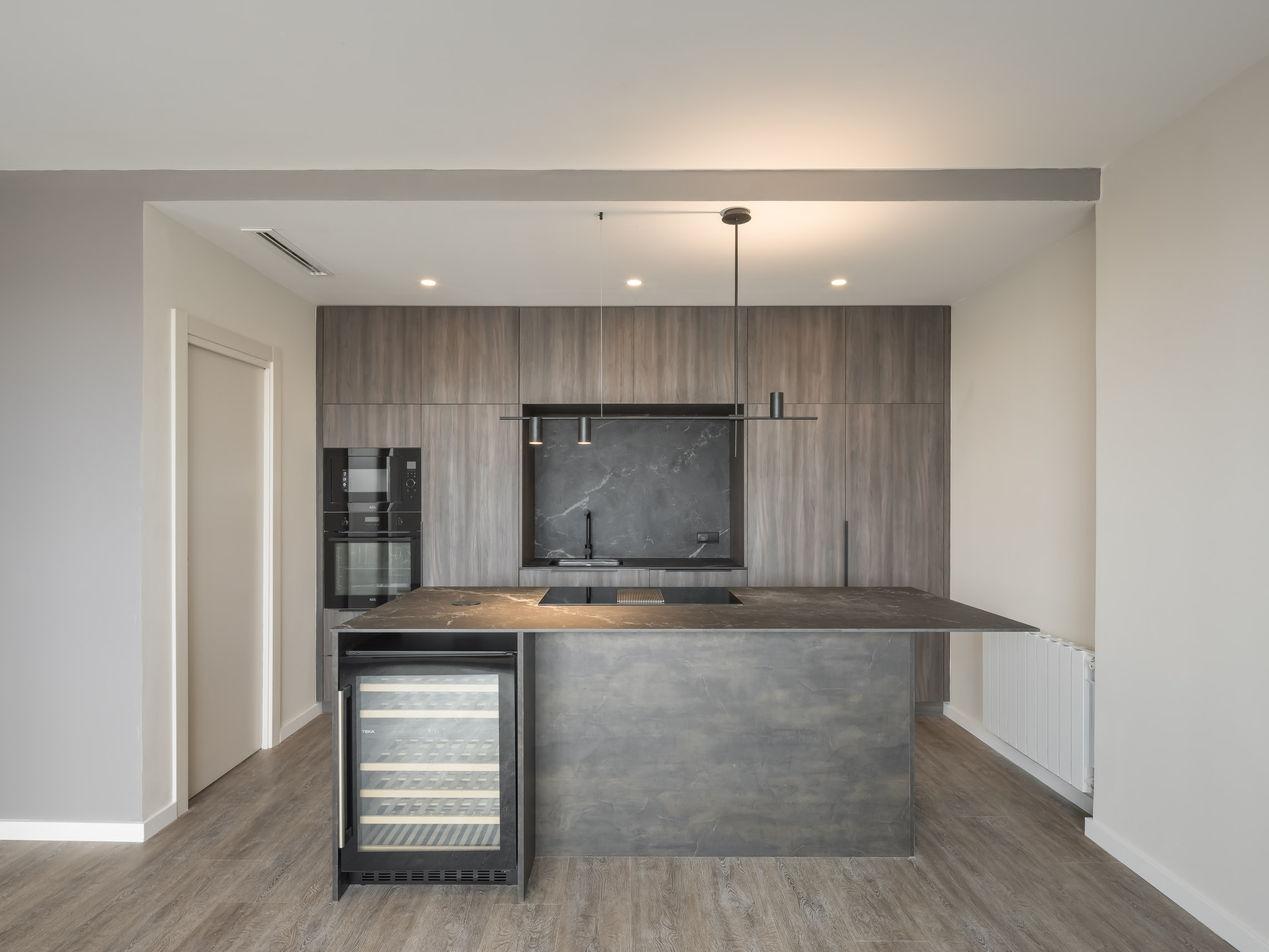 Reforma integral de vivienda estilo Industrial en Ciutat Vella, Valencia