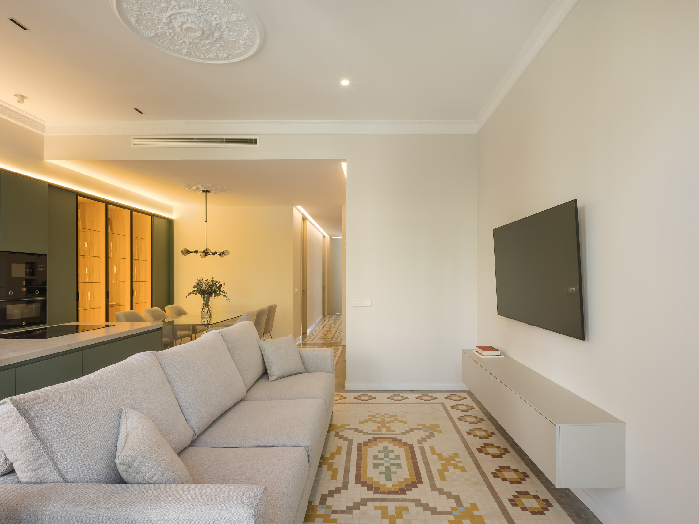 Reforma integral estilo Clásico contemporáneo en La Roqueta, Valencia