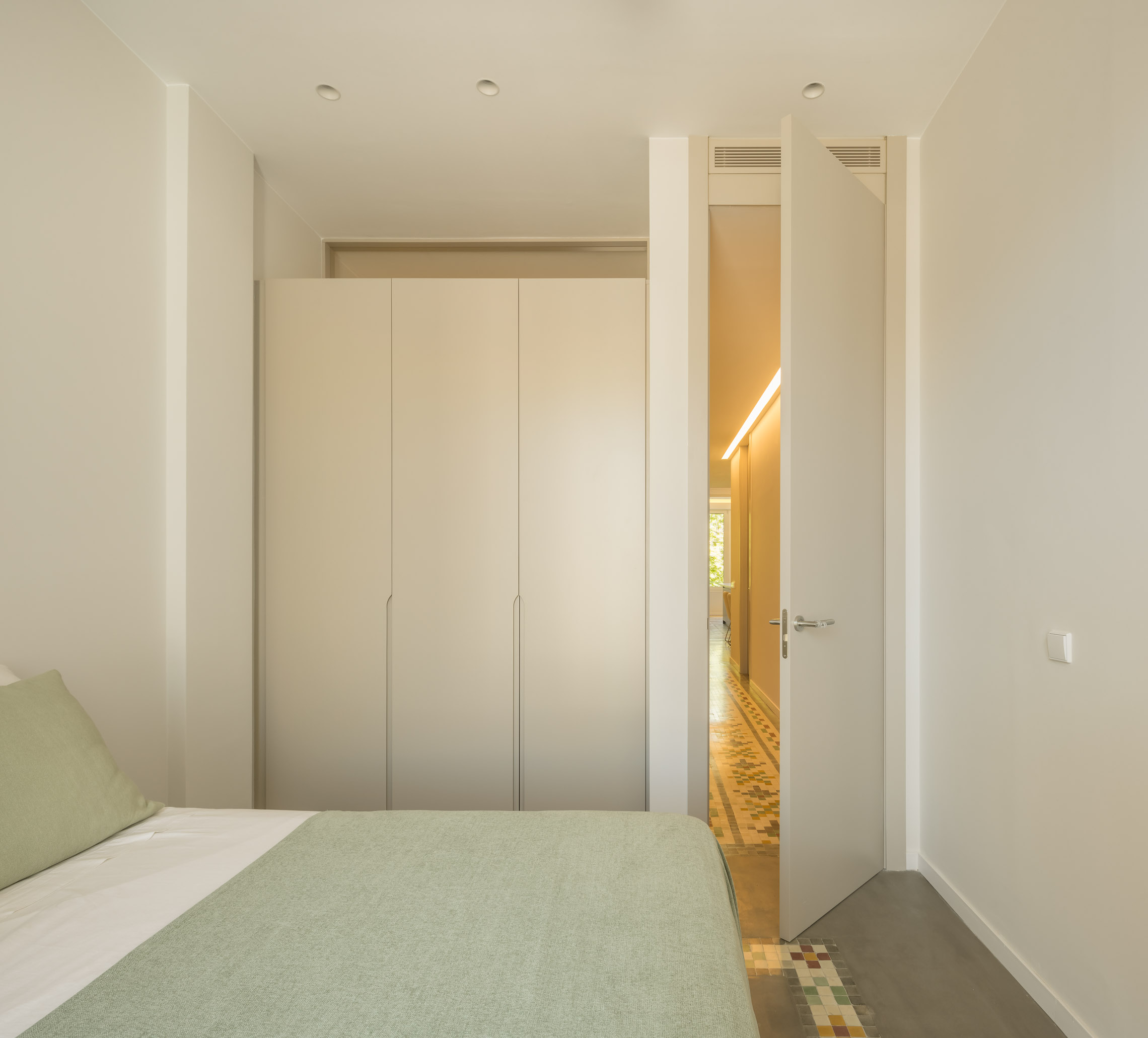 Reforma integral estilo Clásico contemporáneo en La Roqueta, Valencia