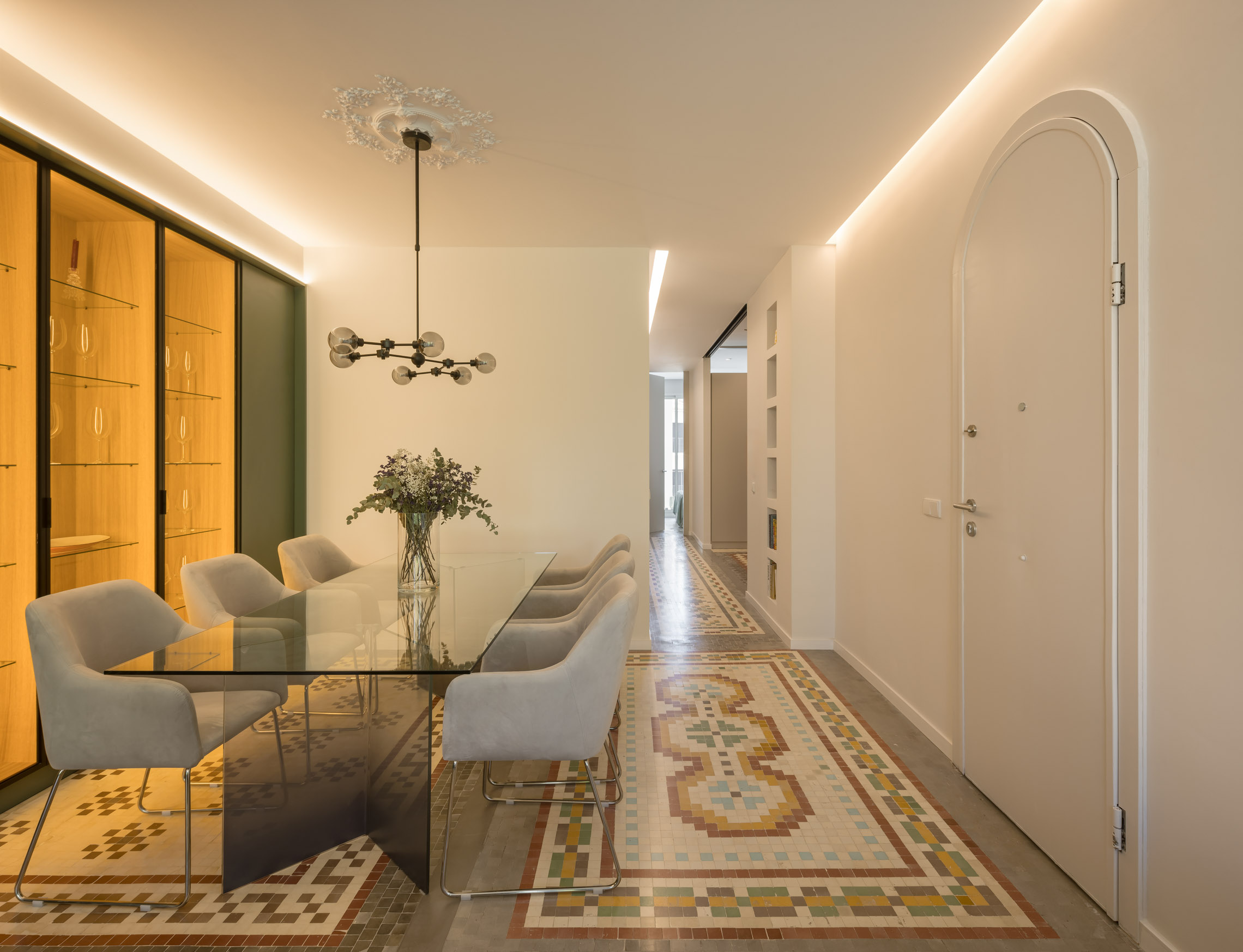 Reforma integral estilo Clásico contemporáneo en La Roqueta, Valencia