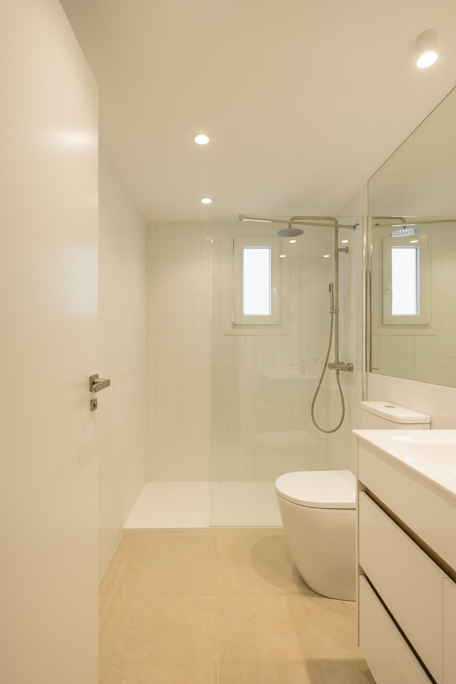 Reforma integral de piso estilo Moderno en Ciutat Vella, Barcelona