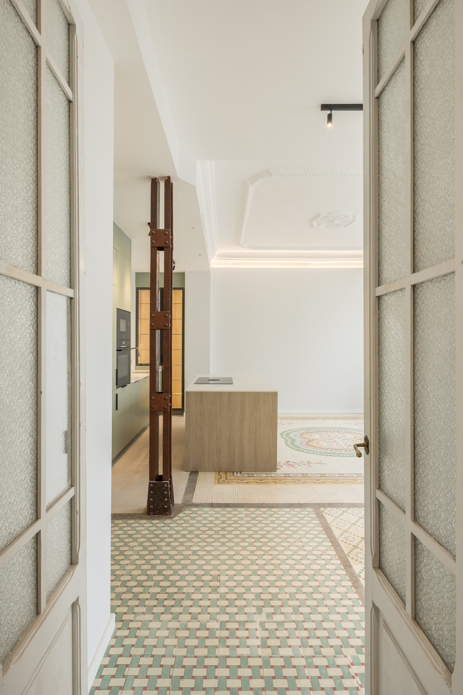 Reforma integral estilo Clásico contemporáneo en Ruzafa, Valencia