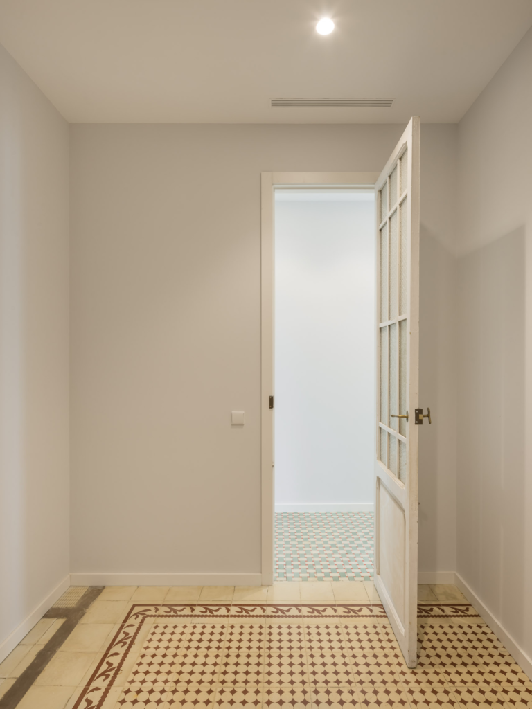 Reforma integral estilo Clásico contemporáneo en Ruzafa, Valencia