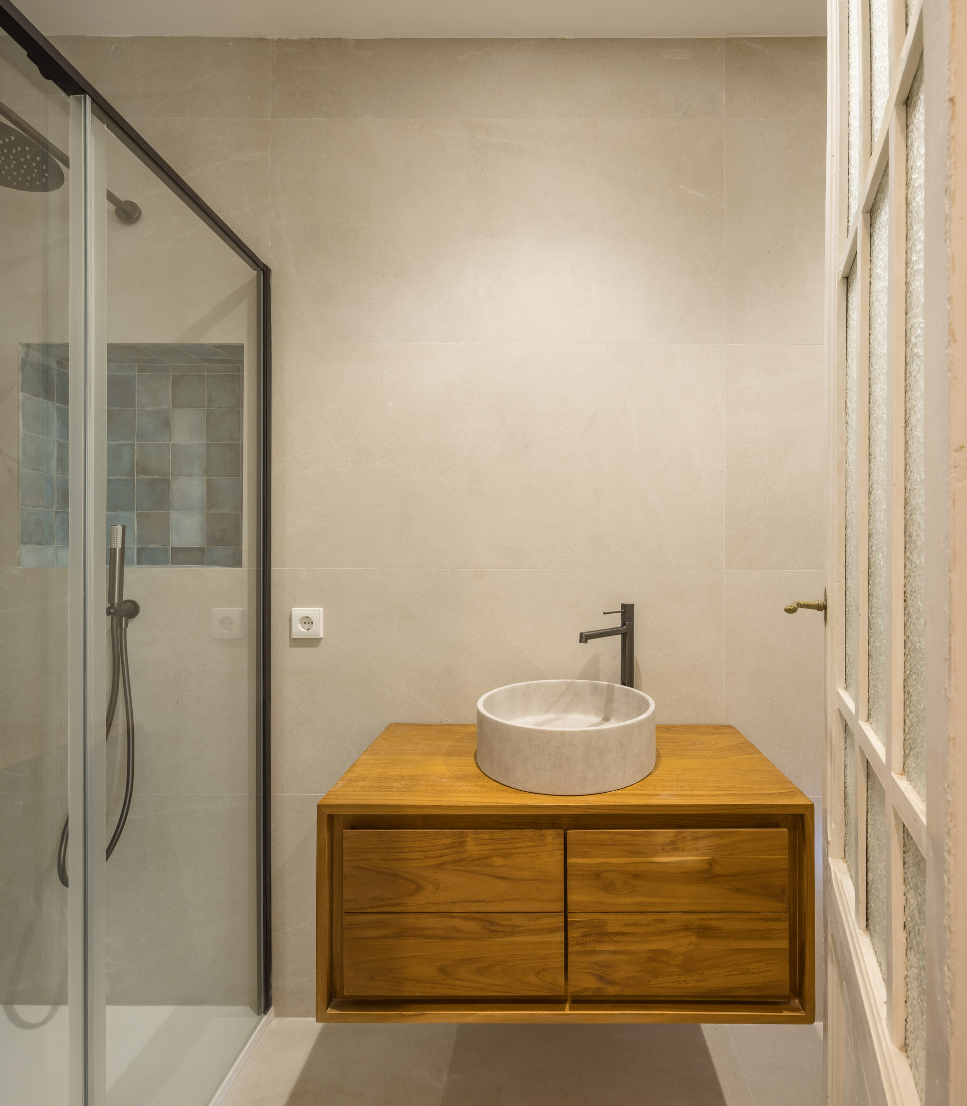 Reforma integral estilo Clásico contemporáneo en Ruzafa, Valencia